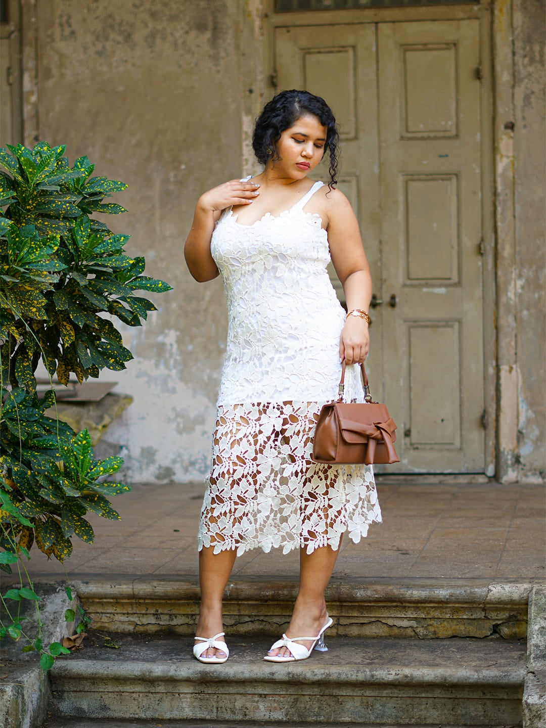 floral lace dress white front