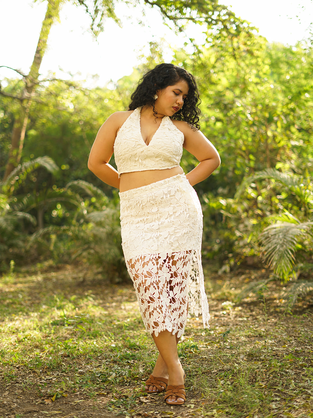 floral lace midi skirt white front2