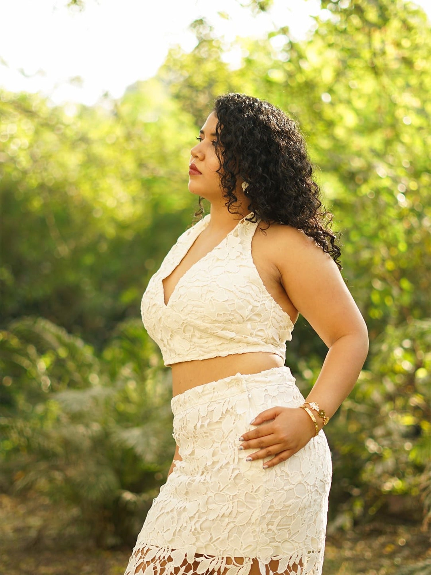 024 halter neck tie up crop top white side