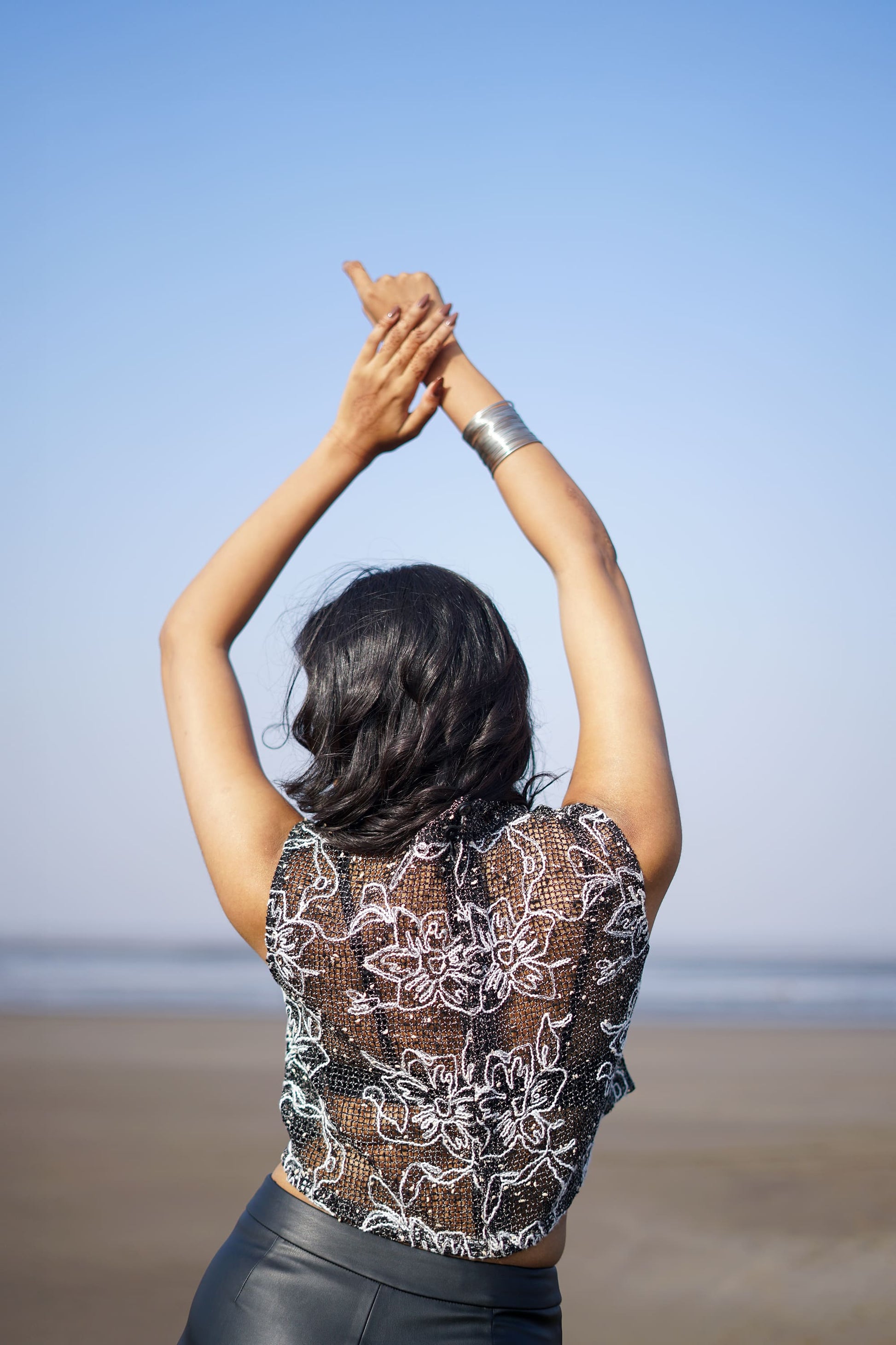 06 jute mesh sheer top black back