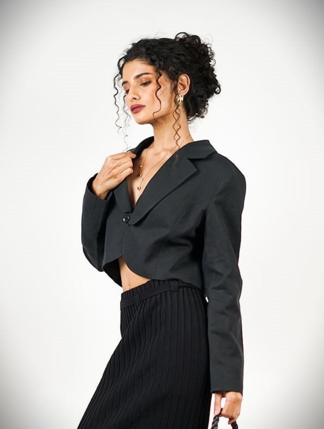  tailored linen cropped blazer black side2